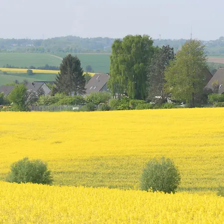 Close To Nature,airport, Fair Appartement Ratingen